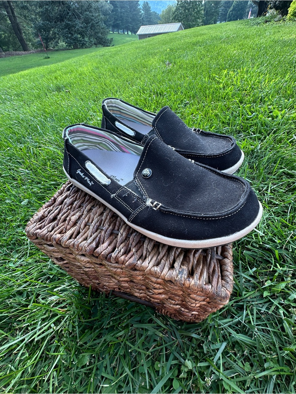 Gecko Man Orthopedic loafers with contrast stitching